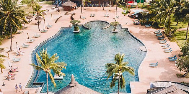 Personalised full body massage at outrigger mauritius beach resort  (8)
